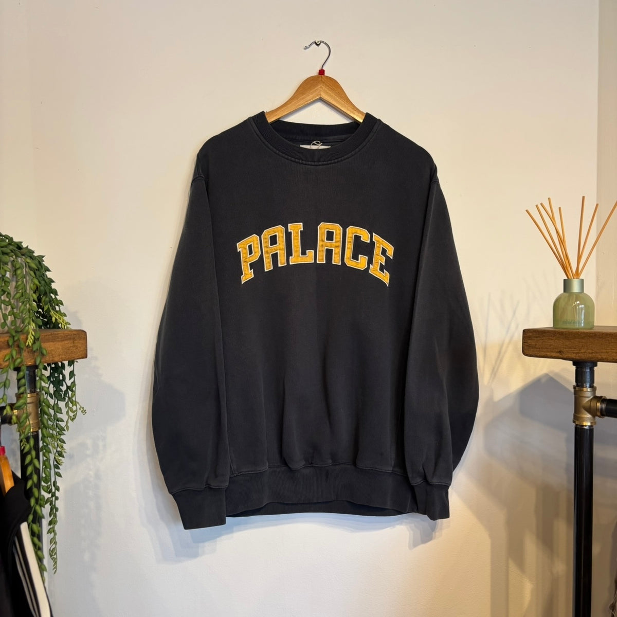 Palace FW20 Alas Spellout Crew Sweatshirt Navy (Large)