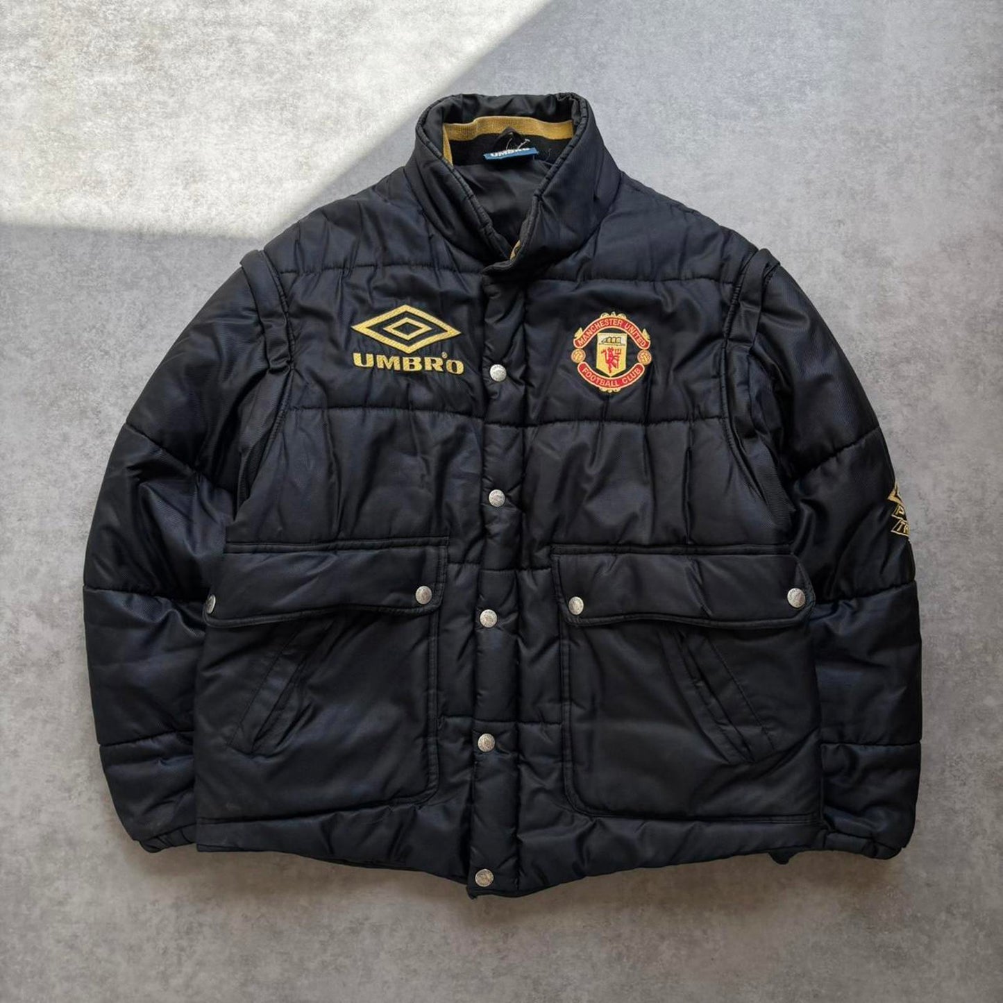 Man United 1994-94 Bench Jacket (Small)