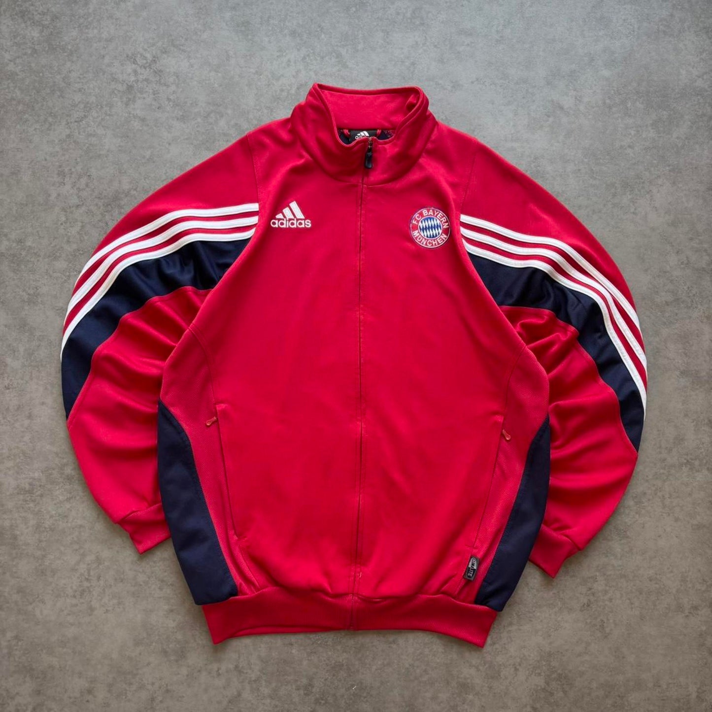 Bayern Jacket Red (Large)